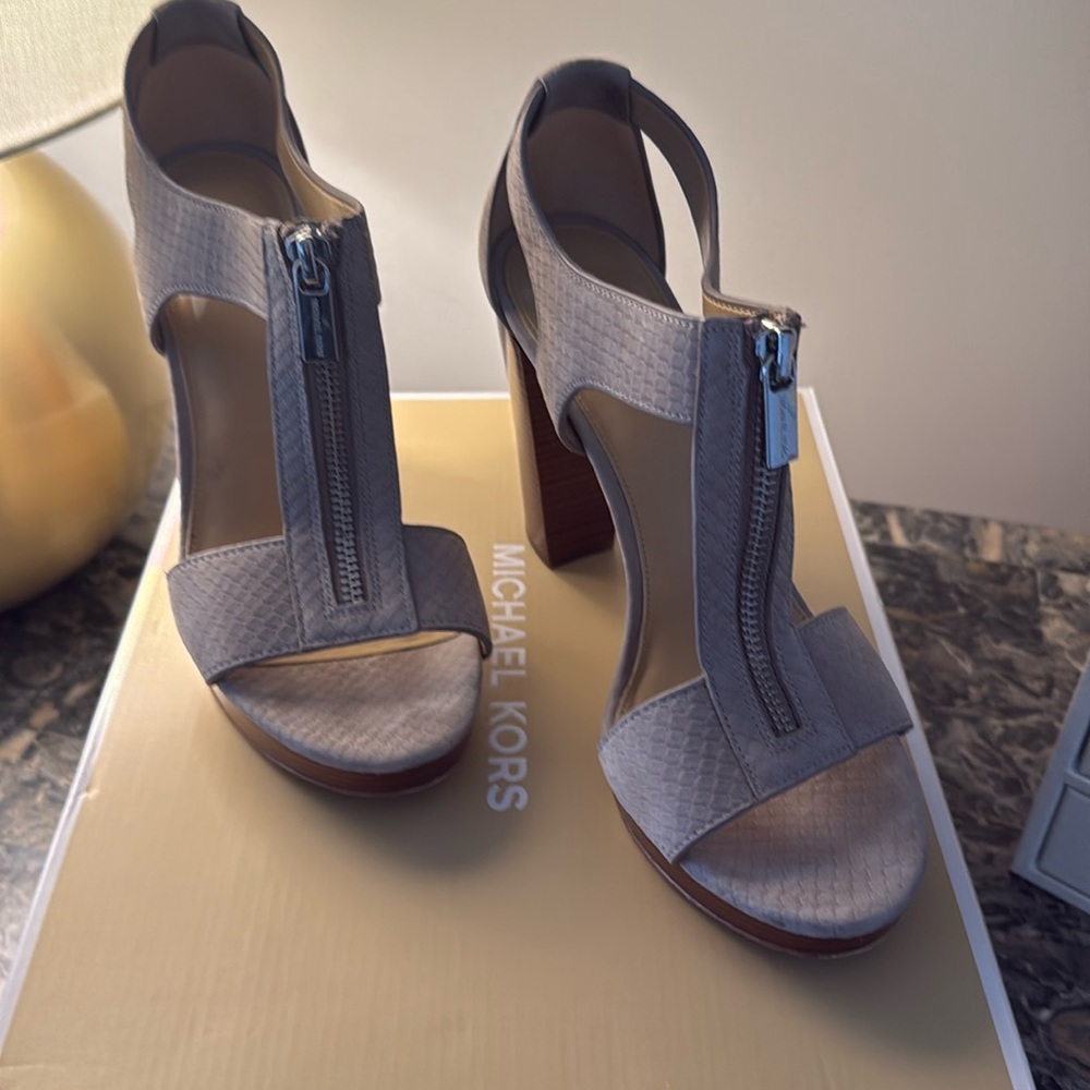 Michael Kors Berkley Sandal Mink